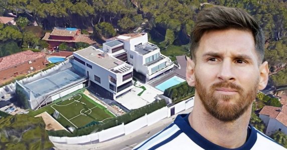 -1000-0-1699298638xcasa-messi-100.jpg