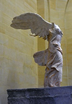 Front_right_view_of_the_Nike_of_Samothrace.jpg