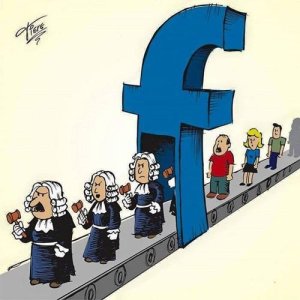 funny-web-comics-how-facebook-affects-your-judgement.jpeg