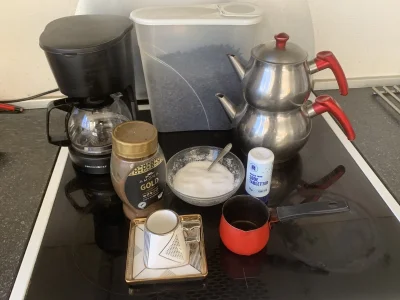 TAKËMI I PIJEVE TË MËNGJESIT.webp