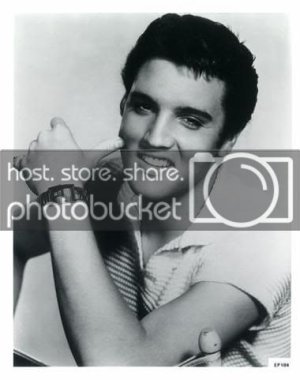 elvis-presley-photograph-c10043622.jpg