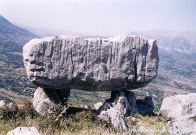 GURI-ME-QIELL---VRANISHT.jpg GURI-ME-QIELL---VRANISHT.jpg