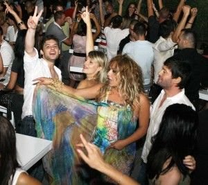 sinani-seldi-dhe-ingridi2-300x267.jpg sinani-seldi-dhe-ingridi2-300x267.jpg