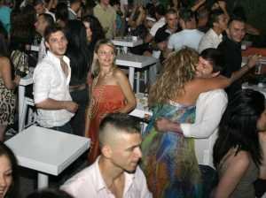 sinani-seldi-dhe-ingridi-300x224.jpg sinani-seldi-dhe-ingridi-300x224.jpg