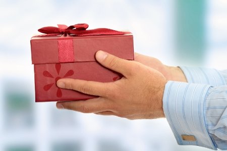 man-giving-woman-gift.jpg
