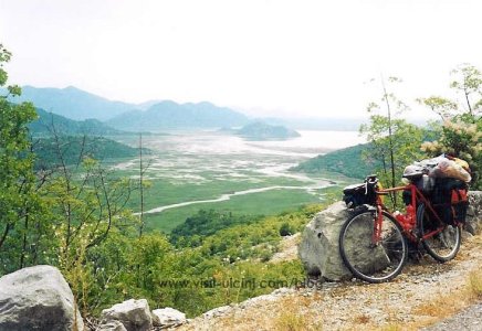 Biking-in-montenegro.jpg