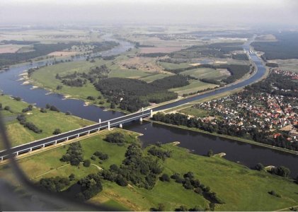 magdeburg-water-bridge5%5B2%5D.jpg