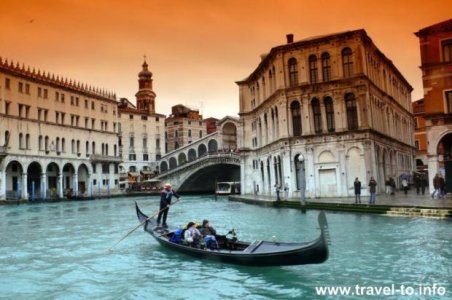 venecia-gondole.jpg