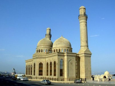 800px-Bibi_Heybat_Mosque_Baku_1.jpg