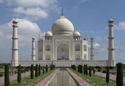800px-Taj_Mahal,_Agra,_India_edit3.jpg