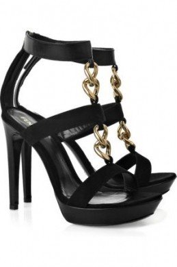 fendi-sandali-glamour.jpg