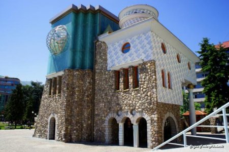 58054831.jpg 58054831.jpg