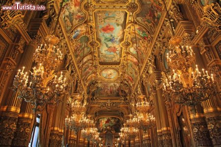 interno_dell_opera_garnier_di_parigi.jpg interno_dell_opera_garnier_di_parigi.jpg
