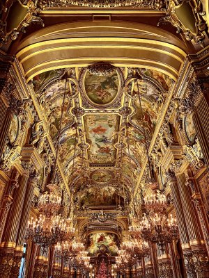 palais-garnier-behind-the-scenes-tour-grand-foyer-featured.jpeg